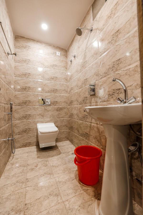 Hotel Holiday Express Калькутта Экстерьер фото