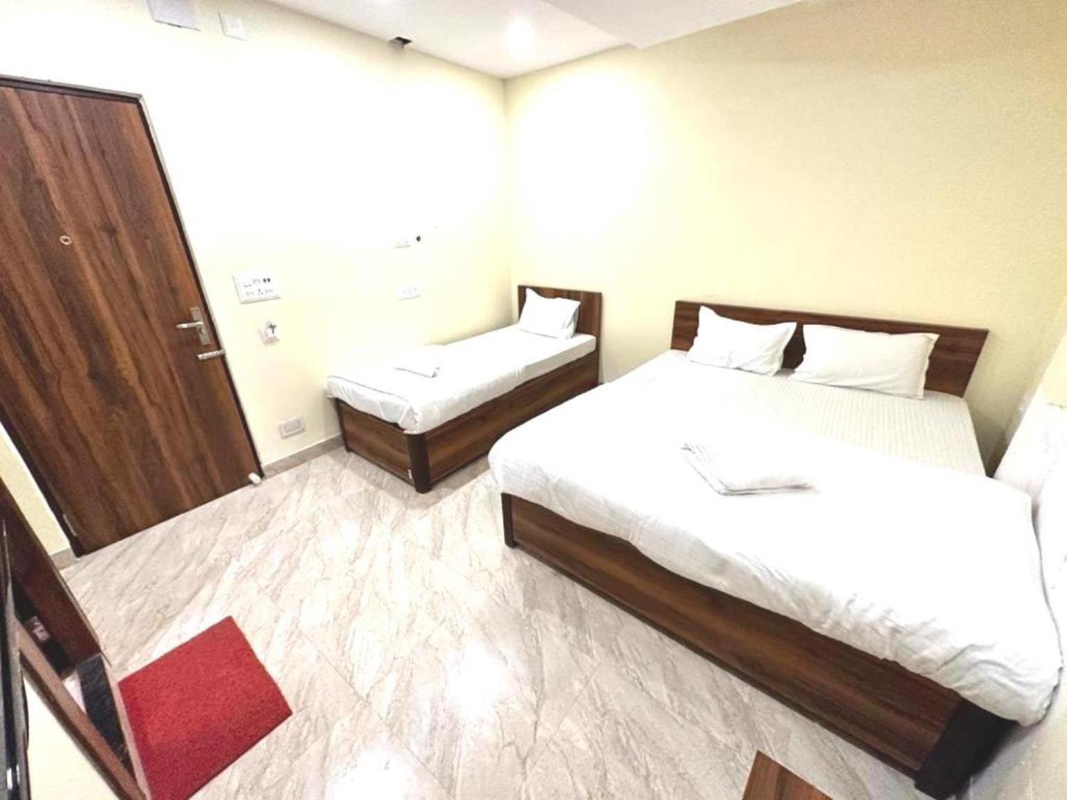 Hotel Holiday Express Калькутта Экстерьер фото